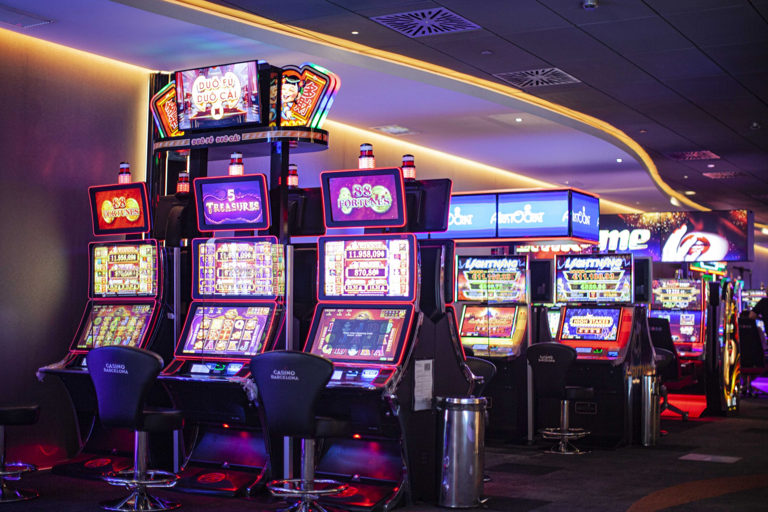 ¿Qué son las slots con jackpots? Casino Barcelona Blog