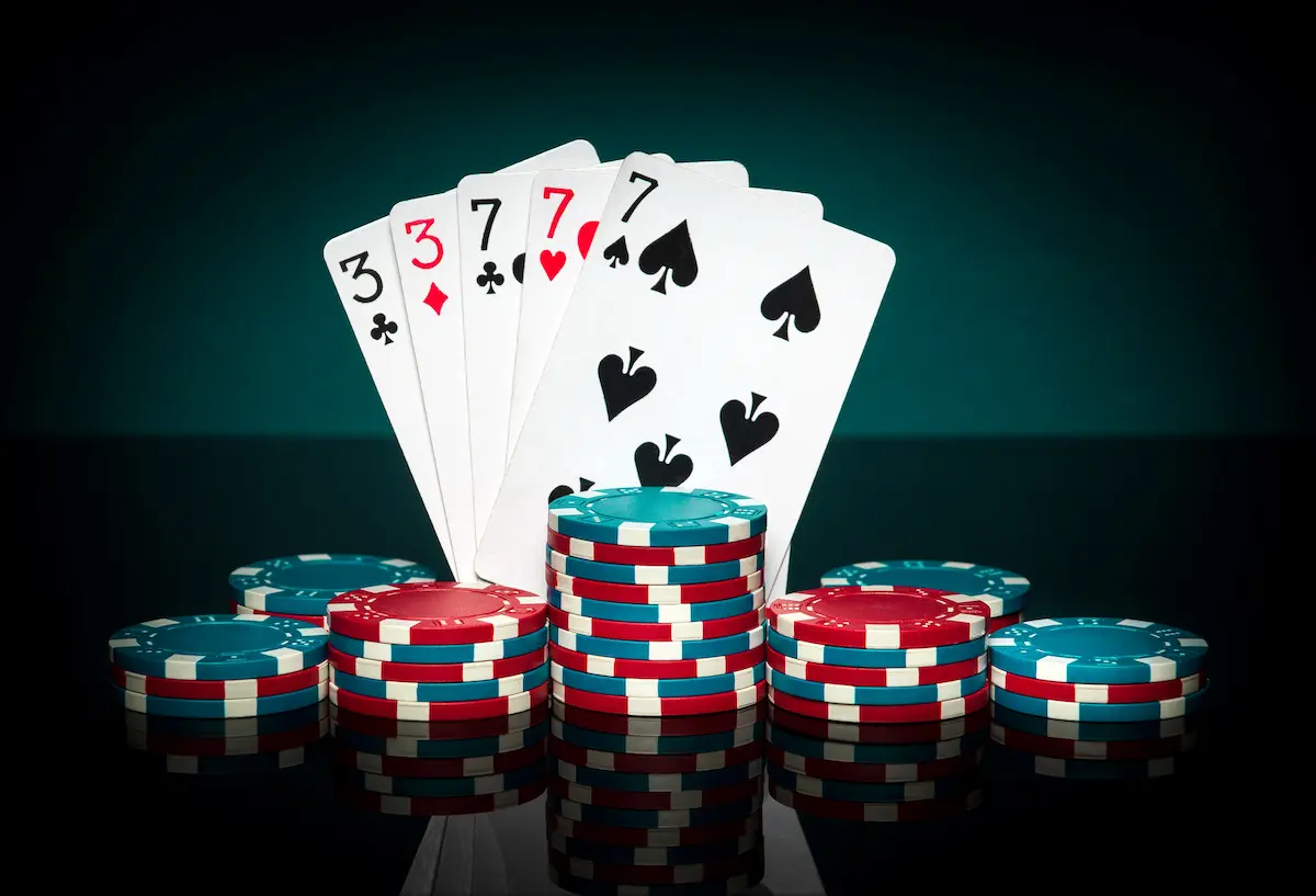 Tablas póker: Con qué manos jugar | Blog de CasinoBarcelona.es