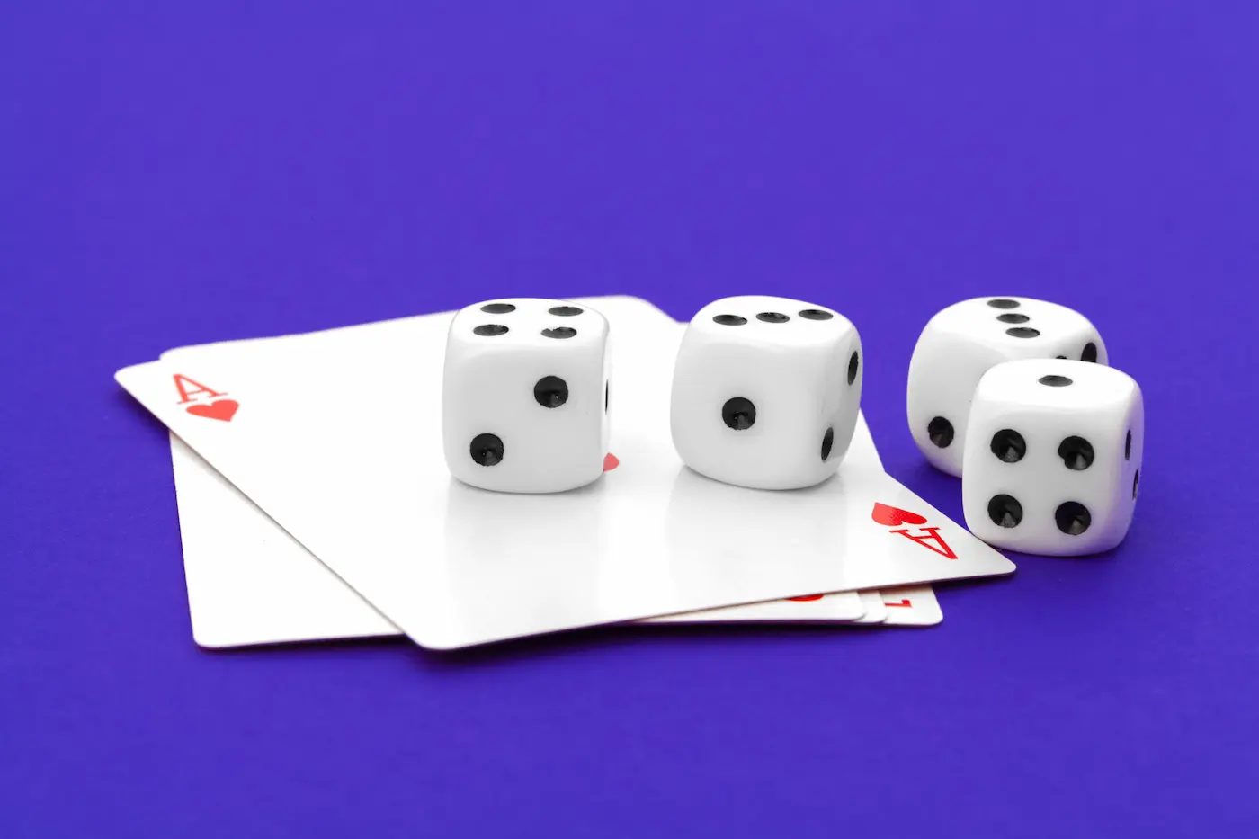 que-es-mejor-color-o-full-house-en-poker